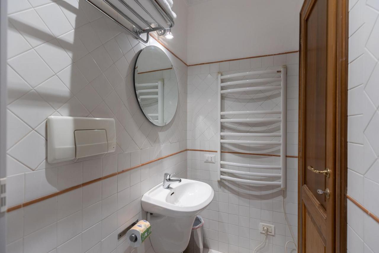 River61 - Guest House Rzym Zewnętrze zdjęcie